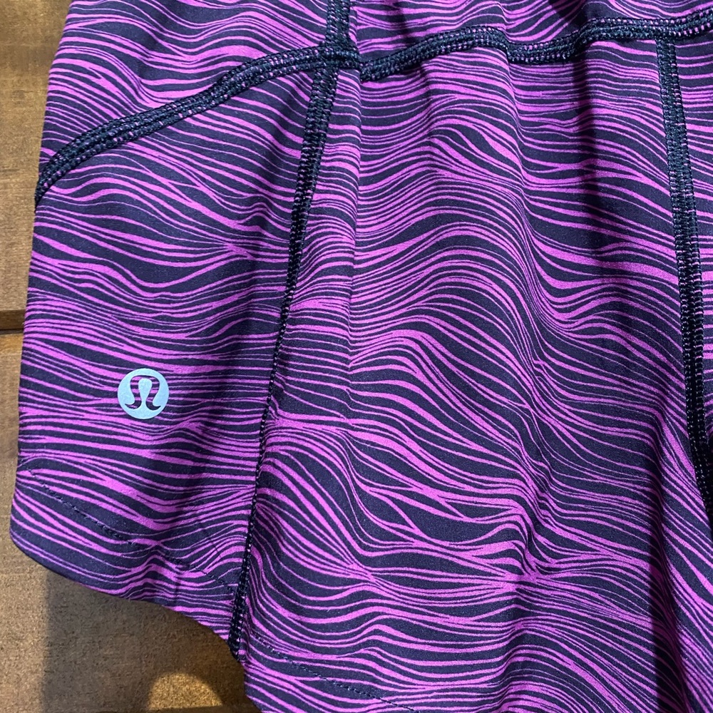 Lululemon Reversible Double Time Short (3") - image 5